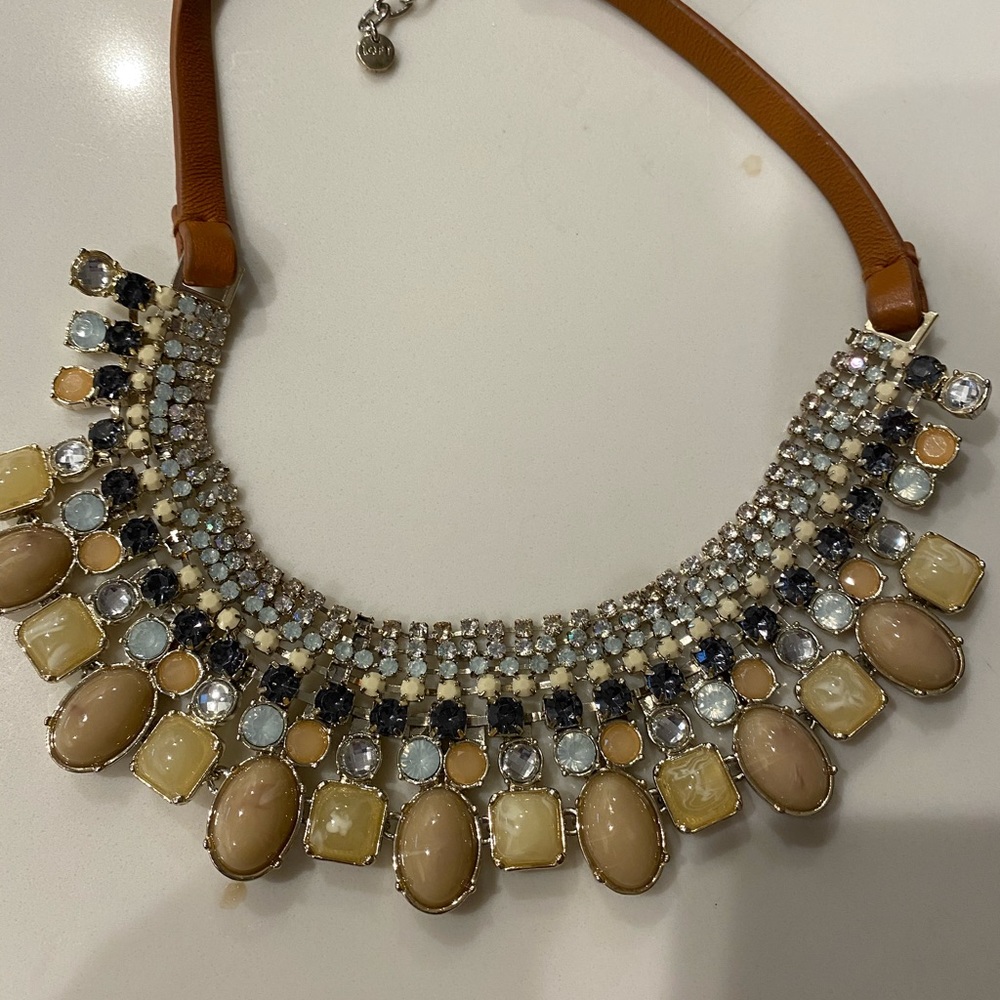 Womens Loft Necklace